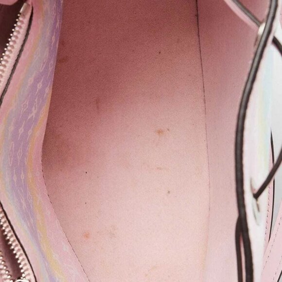 Louis Vuitton Pastel Monogram Giant Canvas Escale NeoNoe Bag - Picture 10 of 12